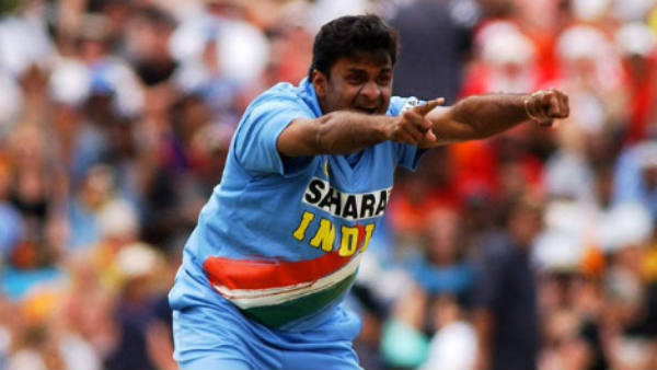 வேகப் பந்துவீச்சாளர் ஜவகல் ஸ்ரீநாத்