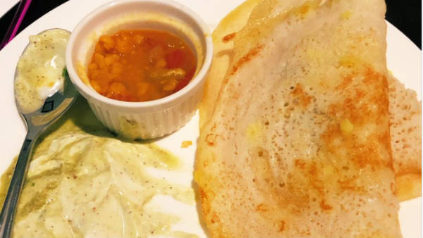 முதலில் மசாலா தோசை 