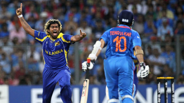 தோனி வந்தார்