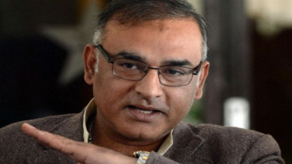 அக்ரமின் கேப்டன் பதவி 