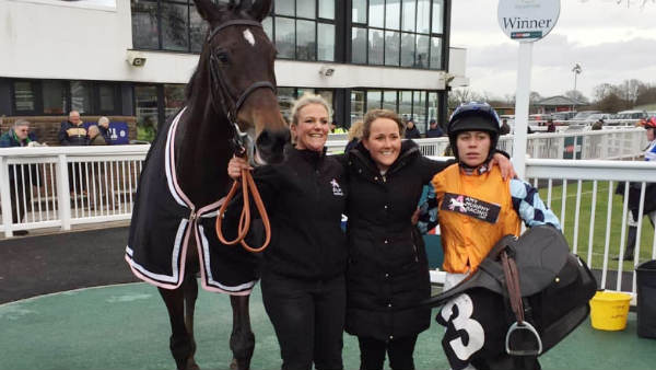 3 மீட்டர் இடைவெளி 