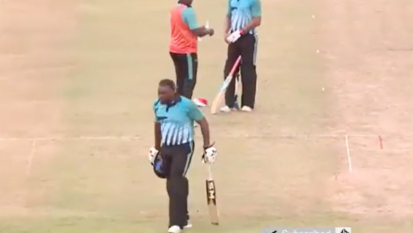 கிரீவ்ஸ் அபார பவுலிங்