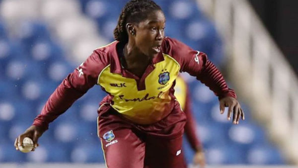 புயலாக மாறி ஆட்டம் 