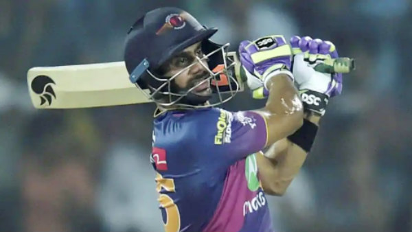 முச்சதம் அடித்து சாதனை 