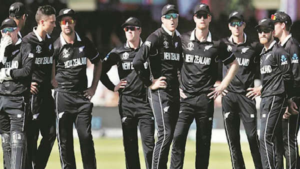 80 ஊழியர்கள் விடுவிப்பு