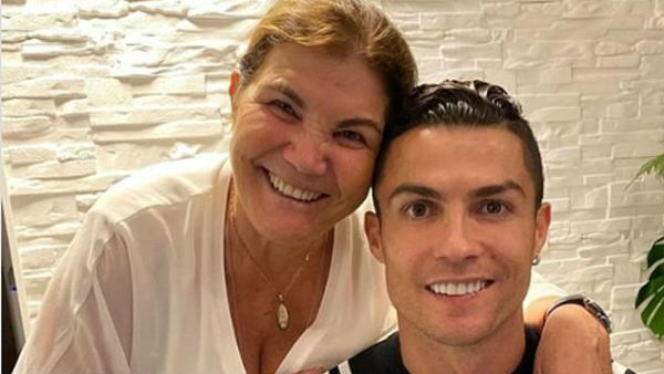 ரொனால்டோவின் அம்மா 