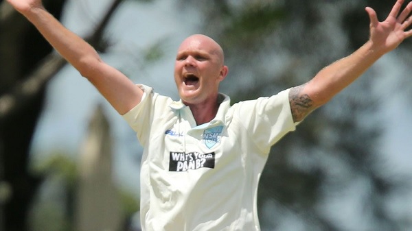 தென்னாப்பிரிக்க வீரர் ஆம்லா 