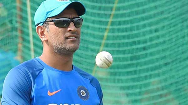 ராஞ்சியில் தோனி