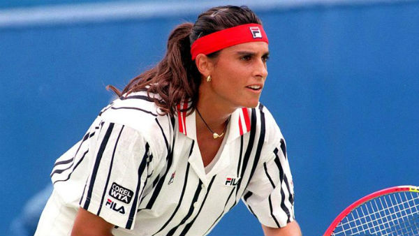 26 வயதில் ஓய்வு பெற்ற வீராங்கனை 