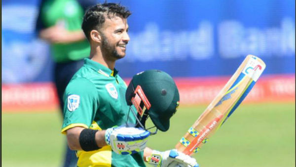 ஏராளமான ரசிகர்கள் 