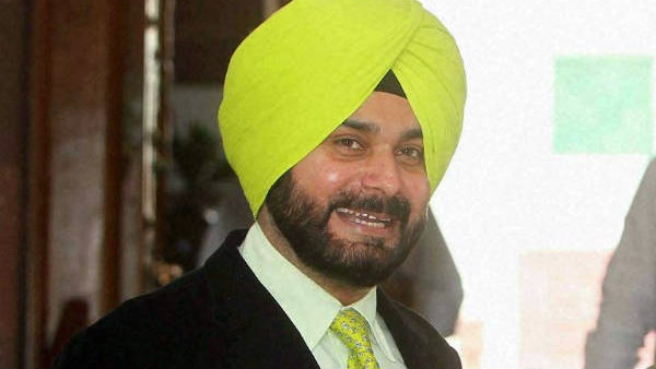 உதவ வேண்டும்