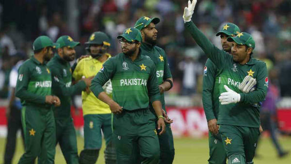 பாகிஸ்தான் சுற்றுப்பயணம் 