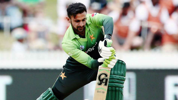 இங்கிலாந்து ஒப்புதல்