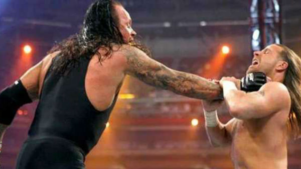 காயமாக்கி அனுப்பிய அண்டர்டேக்கர்