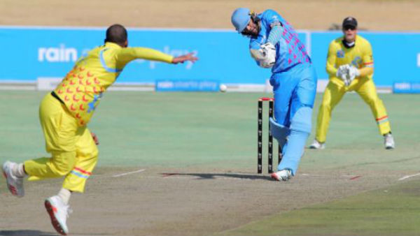 ஒரே போட்டியில் மூன்று அணிகள்