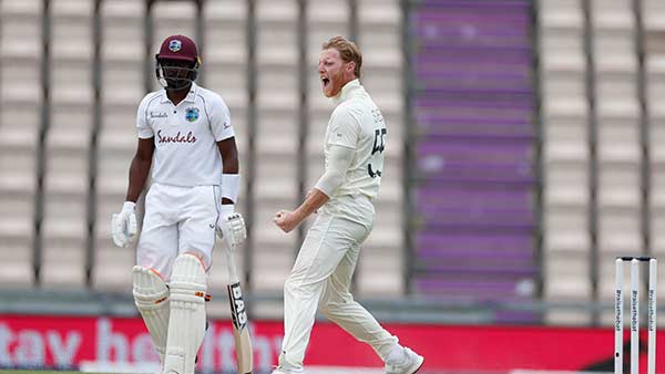 4 விக்கெட்கள்