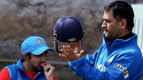 தேர்வு செய்யப்பட்ட தோனி தேர்வு செய்யப்பட்ட தோனி