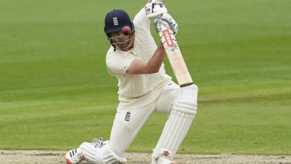 ஸ்டூவர்ட் பிராடு அதிரடி