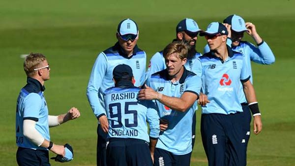 அயர்லாந்து தடுமாற்றம்