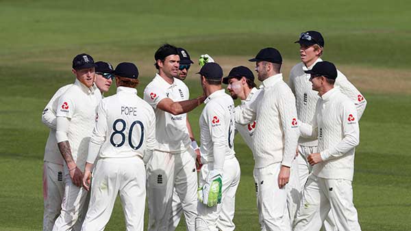 இங்கிலாந்து அணி ஒப்புதல்