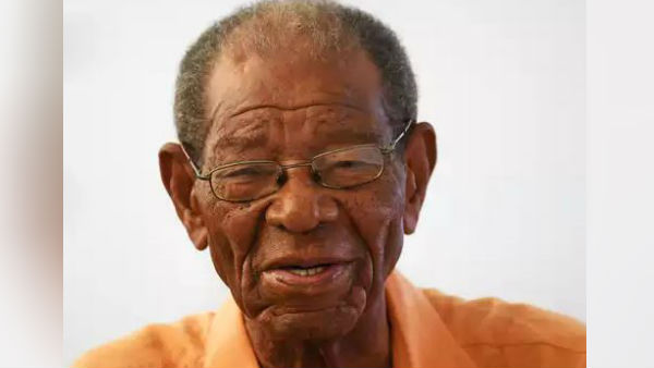 பெங்கால் கிரிக்கெட் வாரியம் பாராட்டு 