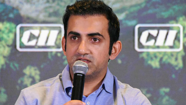 தோனியிடம் ஒப்படைத்த கங்குலி 