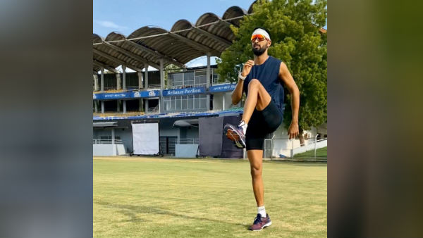 வீட்டில் முடங்கிய வீரர்கள் 