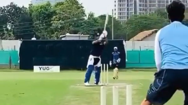 கிரிக்கெட் கிளப்பில் பயிற்சி