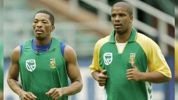 30 மாஜி வீரர்கள் 30 மாஜி வீரர்கள்