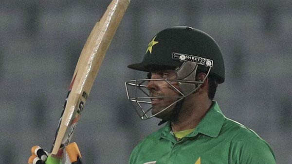 தலைமை பயிற்சியாளரிடம் வாக்குவாதம் 