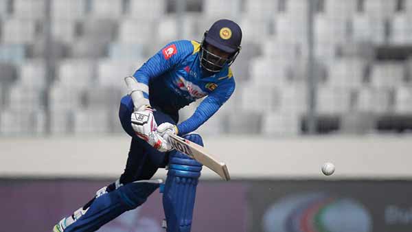 துவக்க வீரர் துவக்க வீரர்