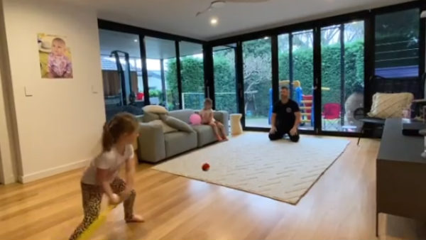 வித்தியாசமான உடற்பயிற்சி வித்தியாசமான உடற்பயிற்சி