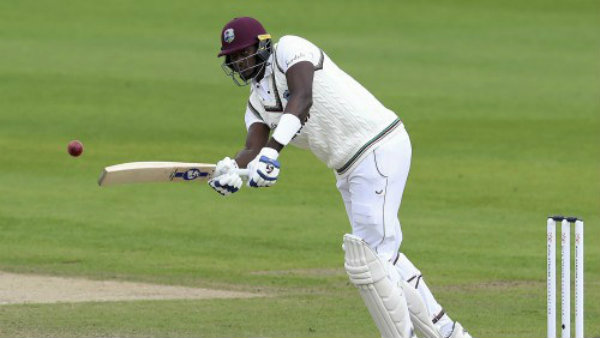 மேற்கிந்திய தீவுகள் அணி தடுமாற்றம் 