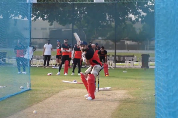 நெட் பயிற்சியில் ஆர்சிபி 