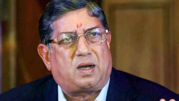 கோபத்தில் சீனிவாசன் 