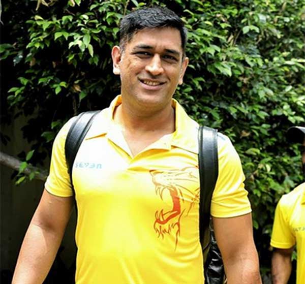 துபாயில் சிஎஸ்கே கேப்டன் துபாயில் சிஎஸ்கே கேப்டன்