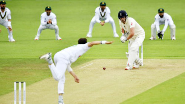 பாகிஸ்தான் முதல் இன்னிங்க்ஸ்