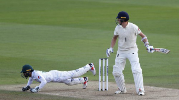 டெஸ்ட் தொடர்