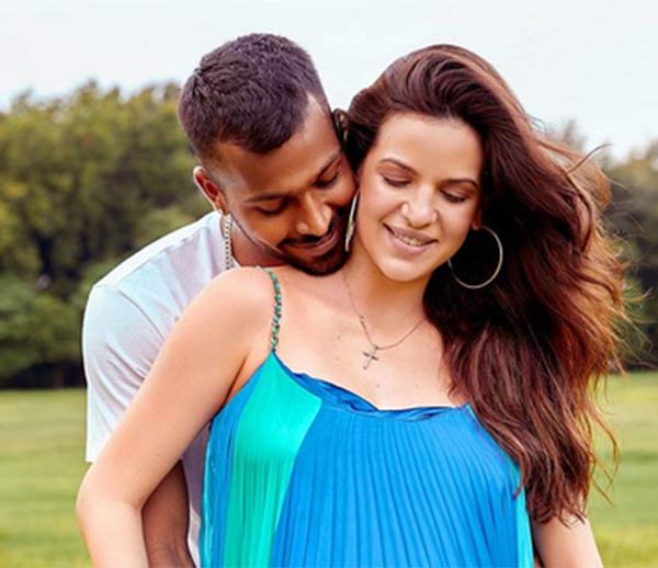 ரசிகர்கள் ஆர்வம் 