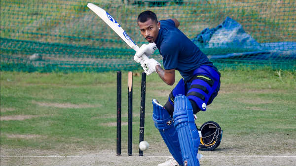 துபாயில் முகாமிட்டுள்ள பாண்டியா 