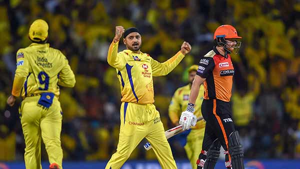 இந்திய உள்ளூர் பந்துவீச்சாளர்கள்