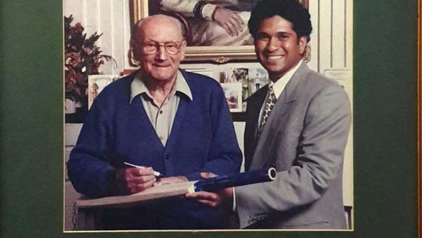 வாழ்த்து தெரிவித்த சச்சின் 