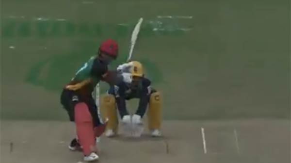 விக்கெட் வீழ்ச்சி