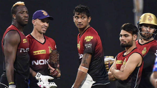 படு நிதான துவக்கம்