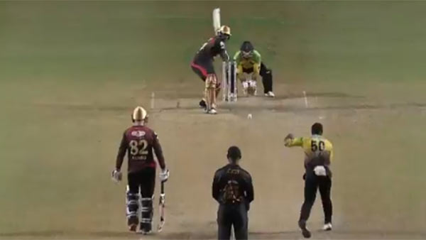 பிலிப்ஸ் அரைசதம்