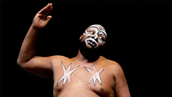 கால்களை இழந்தார்