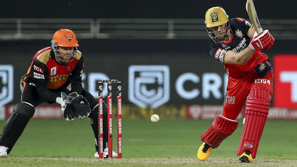 டிவில்லியர்ஸ் சரவெடி