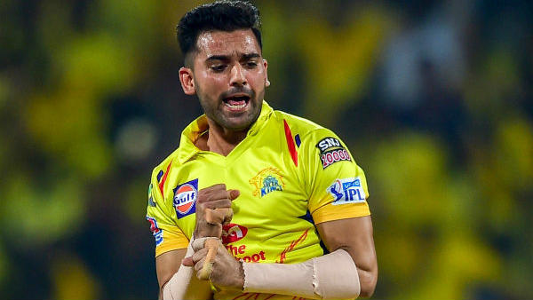 எத்தனை சுழற் பந்துவீச்சாளர்கள்