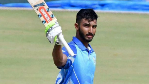 யார் பாடினார் 