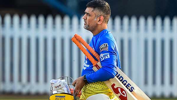 முதல் போட்டியில் மோதல் முதல் போட்டியில் மோதல்